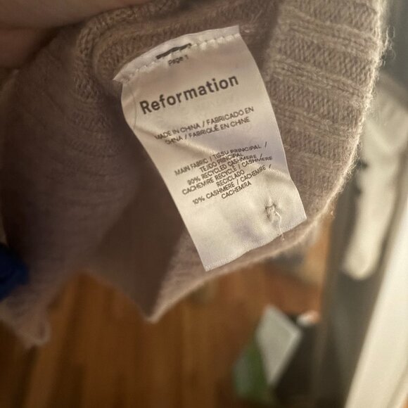 Reformation Fantino Cashmere Collared Cardigan in Oatmeal - Picture 4 of 4